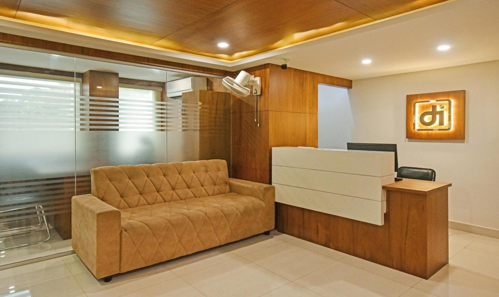 Itsy Hotels Deluxe Inn Ченнаї Екстер'єр фото