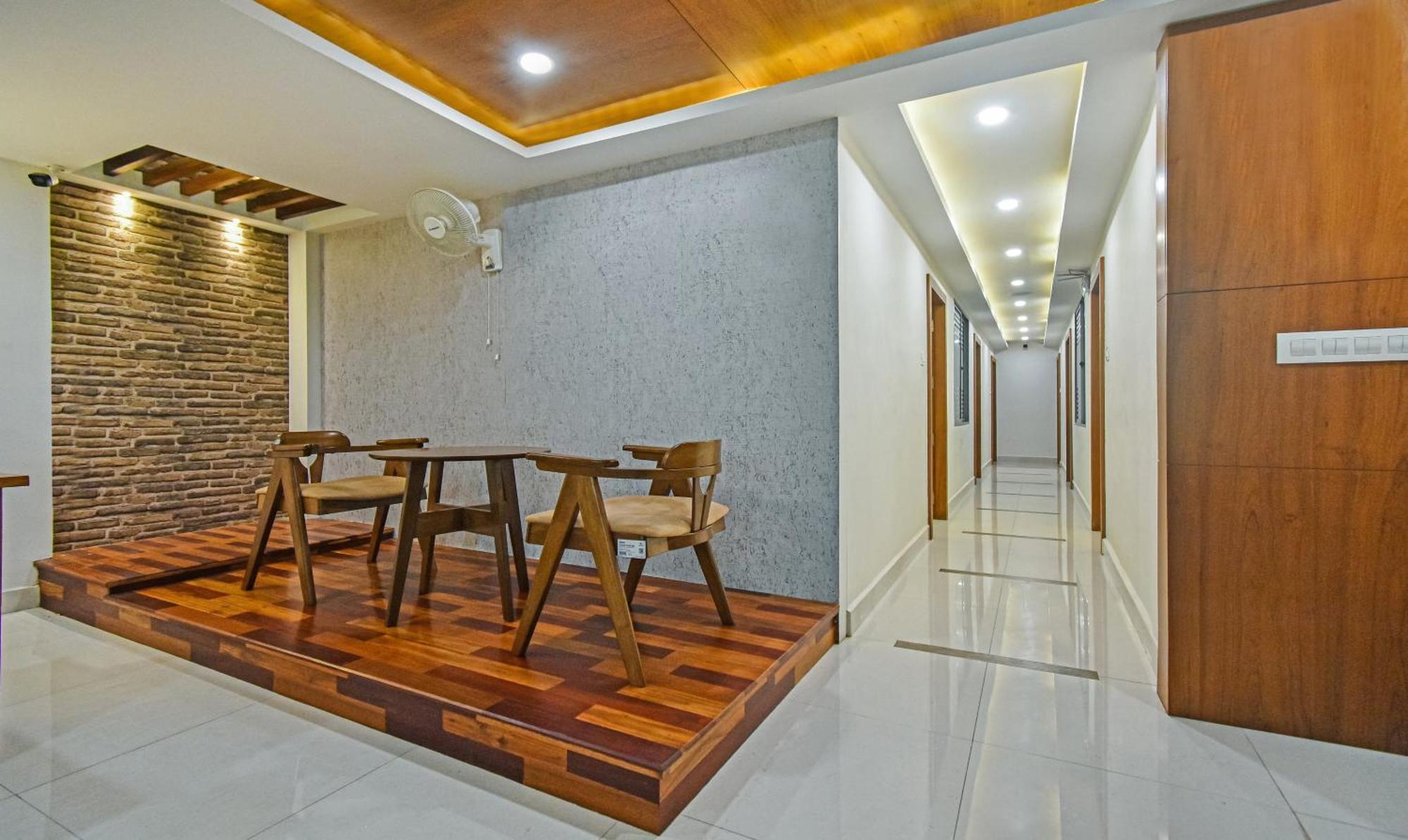 Itsy Hotels Deluxe Inn Ченнаї Екстер'єр фото