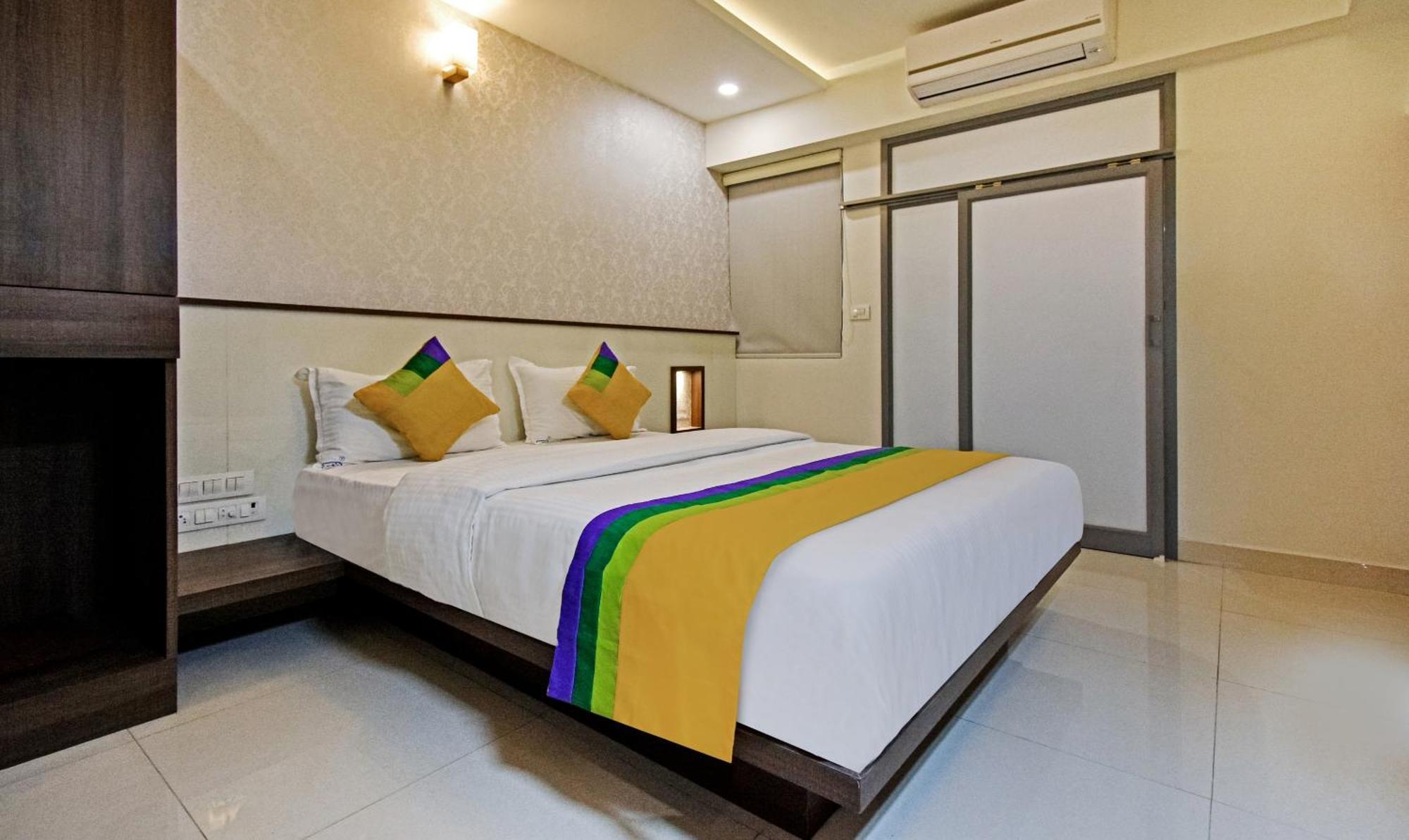 Itsy Hotels Deluxe Inn Ченнаї Екстер'єр фото